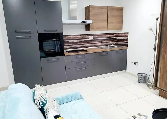 New&cosy With Balcony San Ġwann