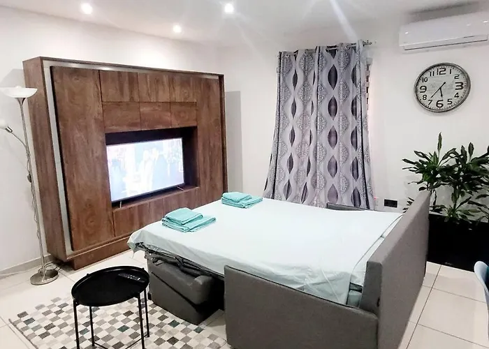 New&cosy With Balcony * San Ġwann